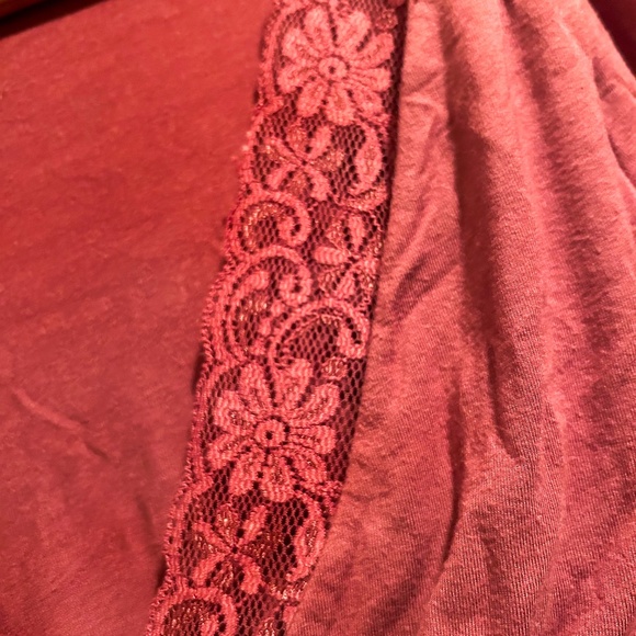 NWOT- Tahari brand Lounge wear/pajama set - Picture 6 of 11